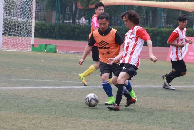 纳格尔斯曼夫妇在奢华度假村休闲，被拜仁解雇后再访此地